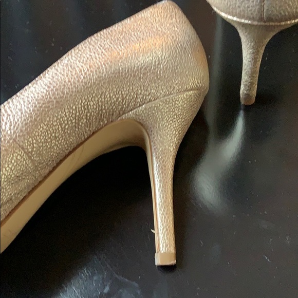 Gold Enzo Angiolini Pumps - Picture 3 of 7